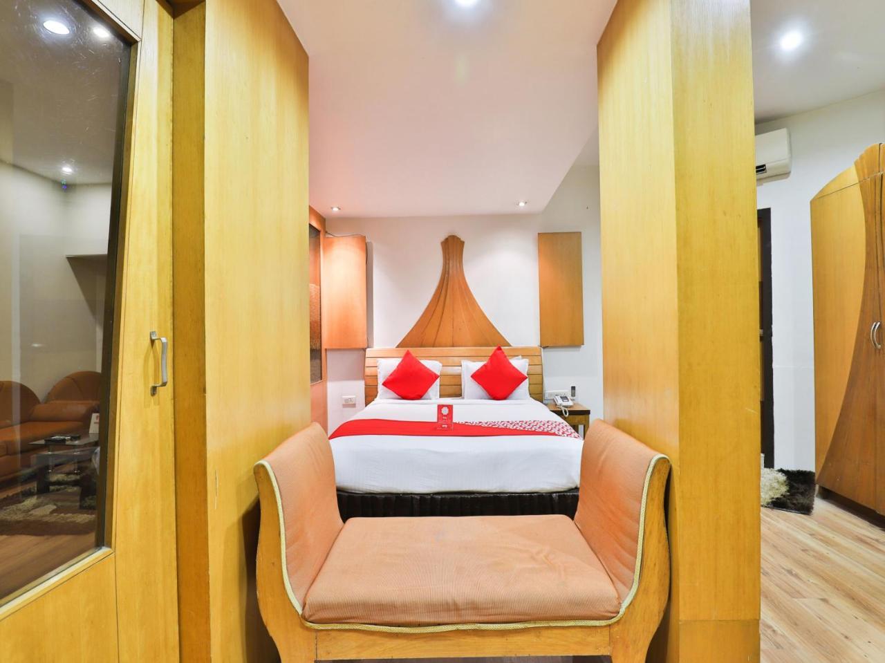 Oyo 1123 Hotel Rock Regency Ahmedabad Exteriör bild