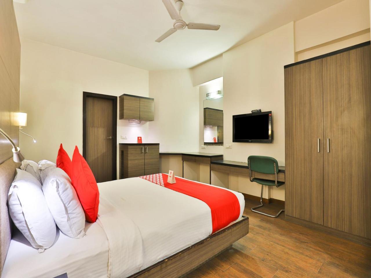 Oyo 1123 Hotel Rock Regency Ahmedabad Exteriör bild