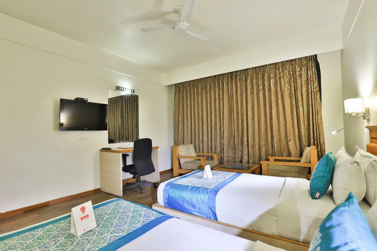 Oyo 1123 Hotel Rock Regency Ahmedabad Exteriör bild